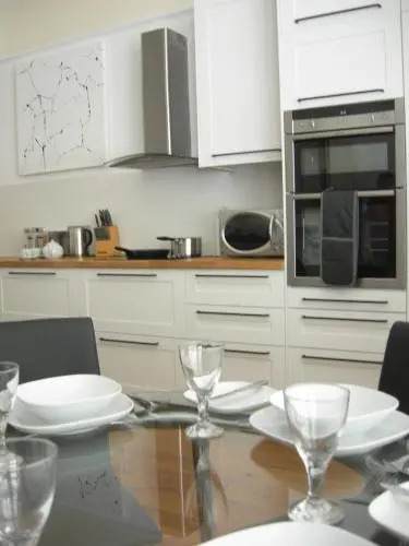High Street Suites 3