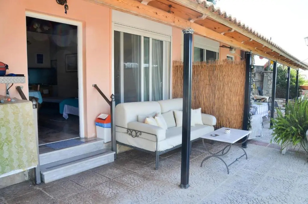 Verga Beachfront House Villa