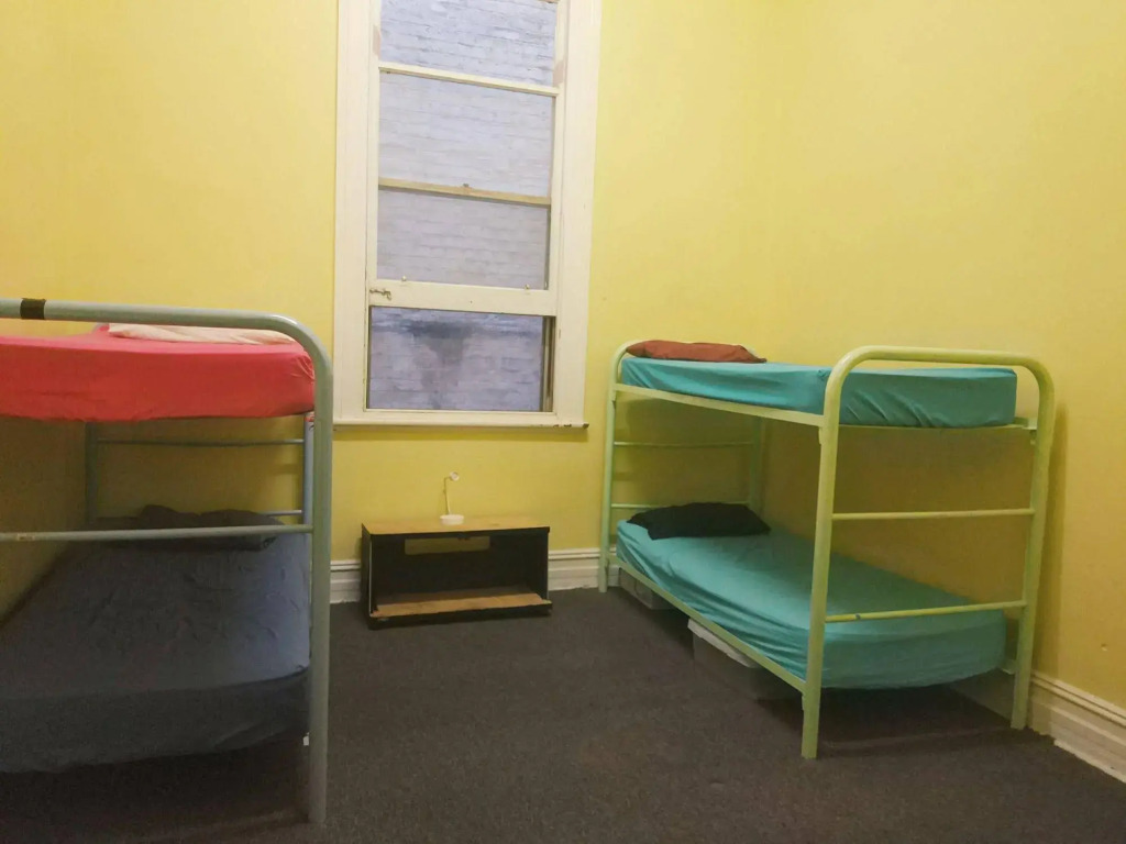 Sundancer Backpackers Hostel