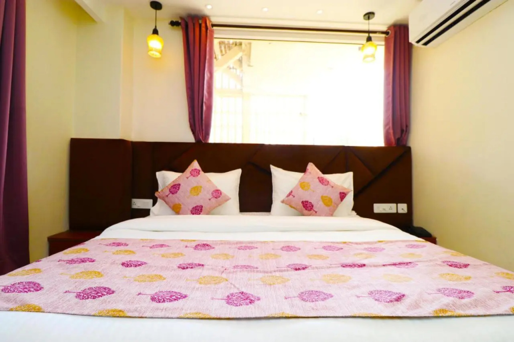 Hotel Leo Saffron
