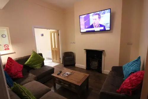 The Townlets Townhouse - 5BR - sleeps 13