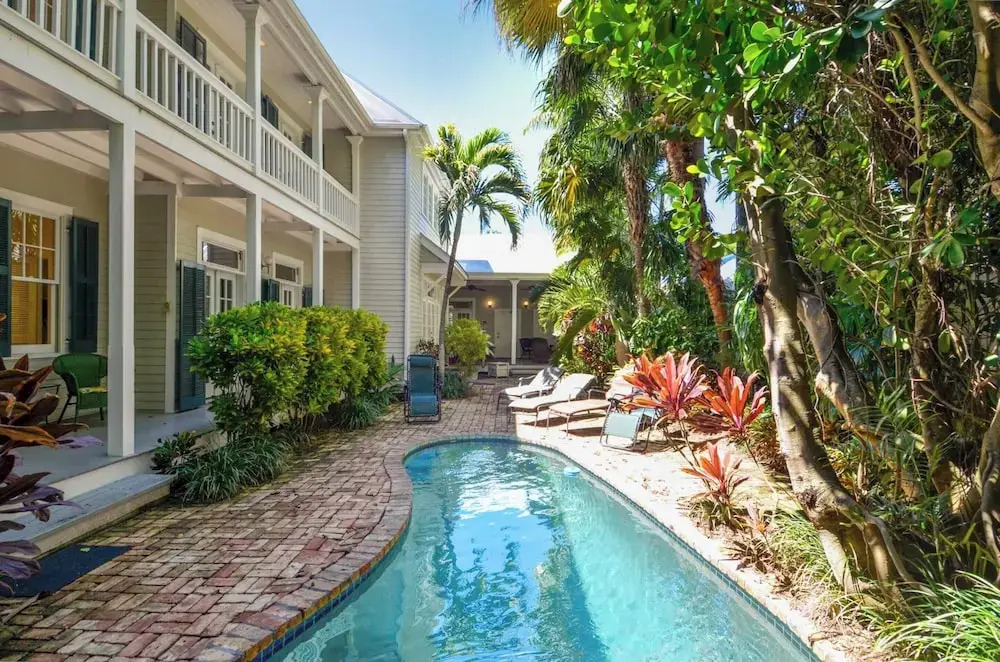 Easy Livin' by Avantstay Key West Home w/ Pool & BBQ Month Long Stays Only