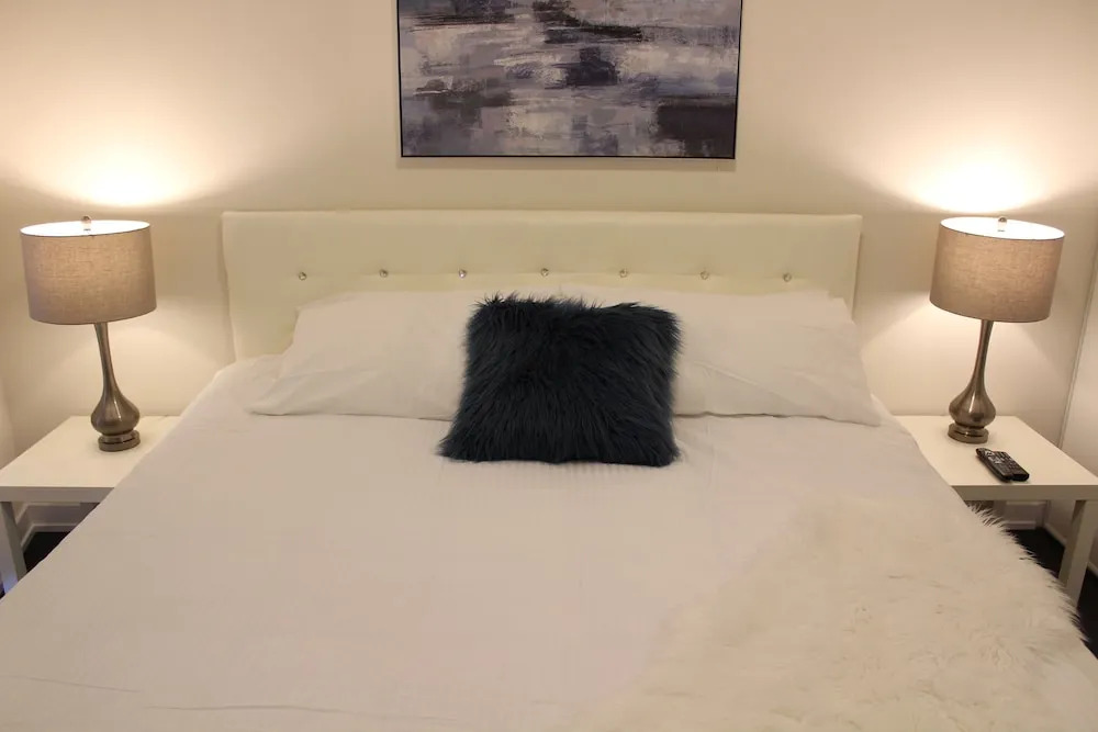 Executive Skyline Suites