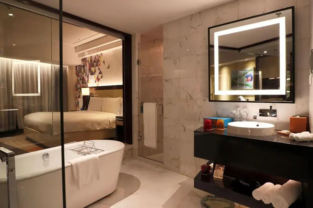 Renaissance Beijing Capital Hotel