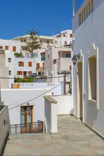 Like Home Naxos