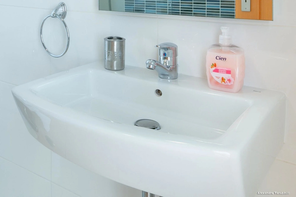 B09 - Downtown Spa Apartment