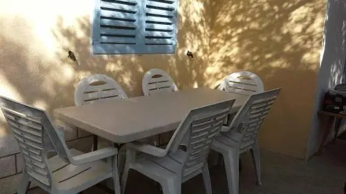 Apartments Anini Dvori