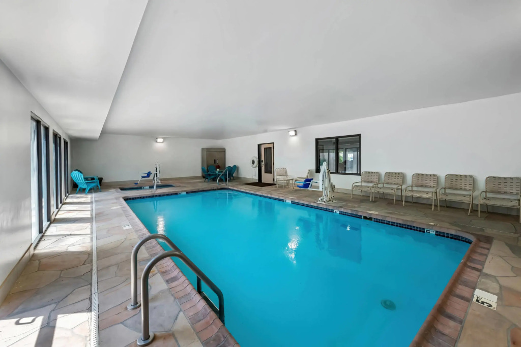 Quality Inn & Suites Manhattan