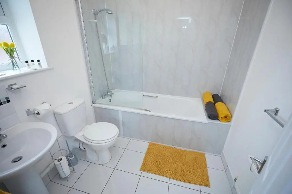 Apartment 6 - Lovely apartment available for guests Parking wifi
