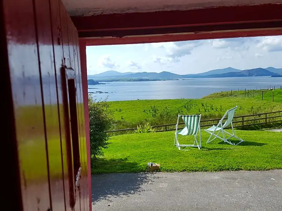 Teach Fada Red Door Cottage