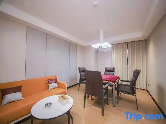 Yigao Hotel (Dongguan Houjie Chenwu Subway Station)