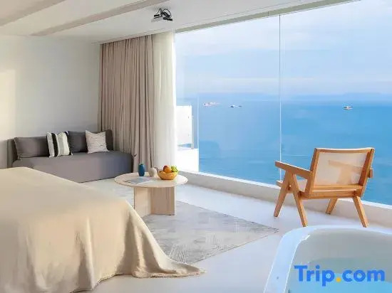 Lantian Weekend Vacation Homestay (Yangjiang Hailing Island Poly Silver Beach)