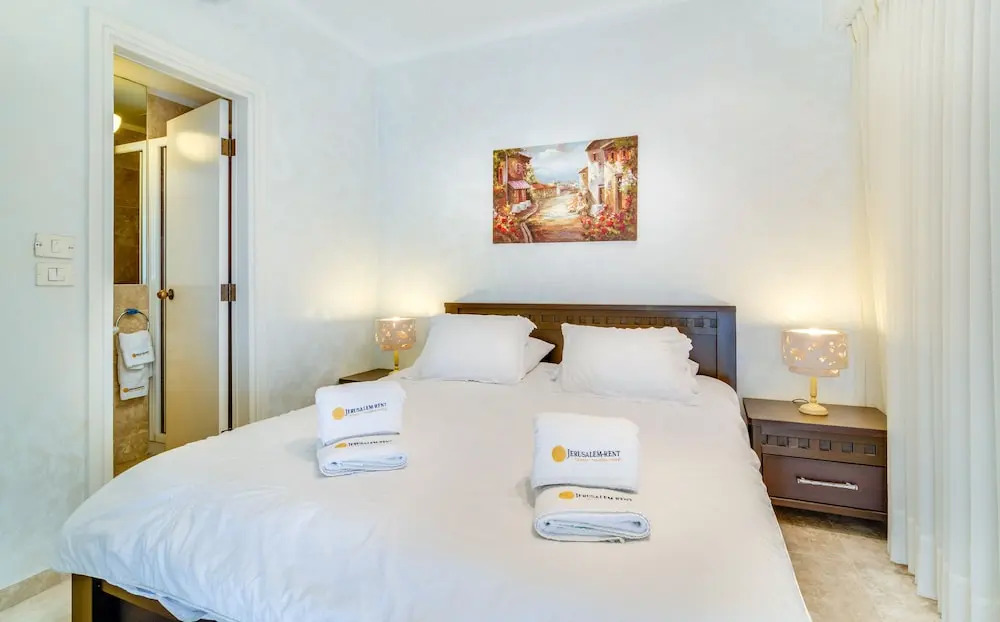Mamilla Pool - Davids Village - Jerusalem-Rent
