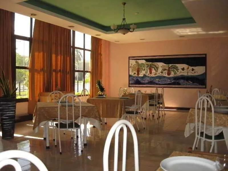 Hotel Bruzon
