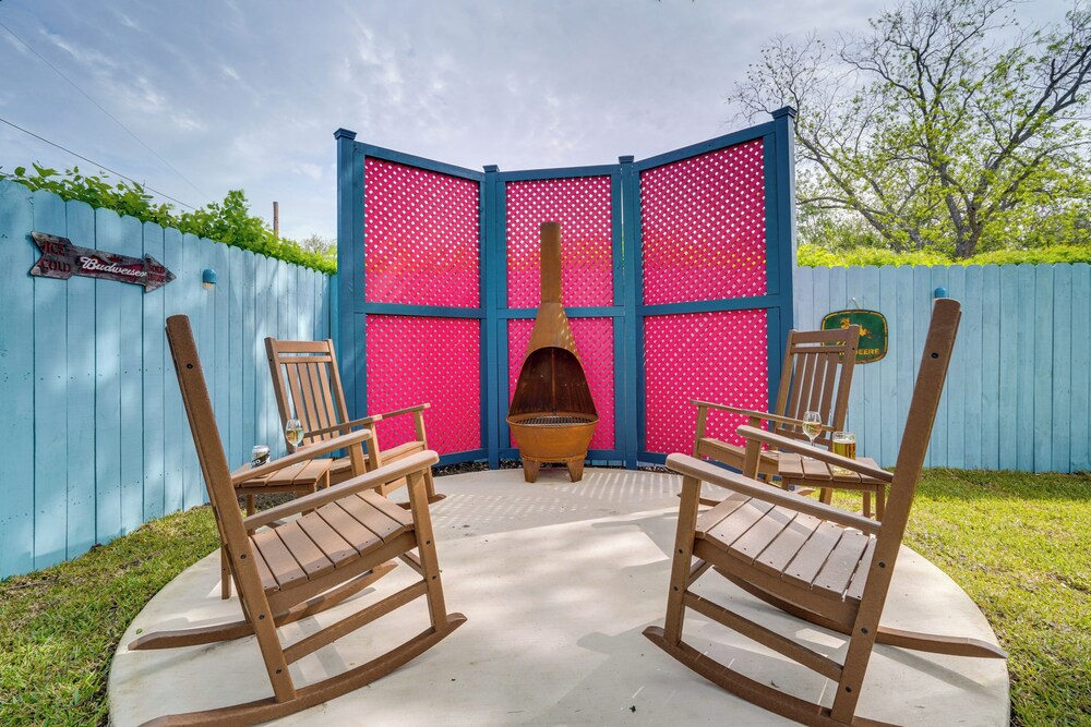 San Antonio Retreat w/ Private Hot Tub & Gas Grill