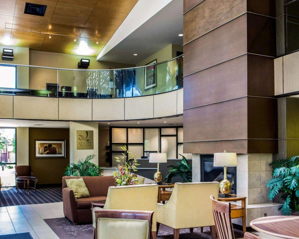 Quality Inn & Suites Peoria North