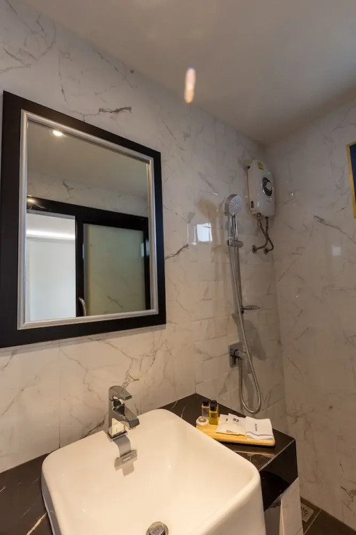 B2 Chachoengsao Premier Hotel