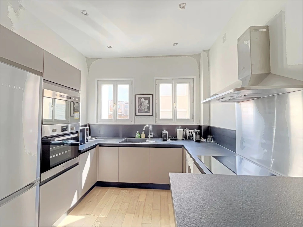 Modern Apartment 20 m from the Sea