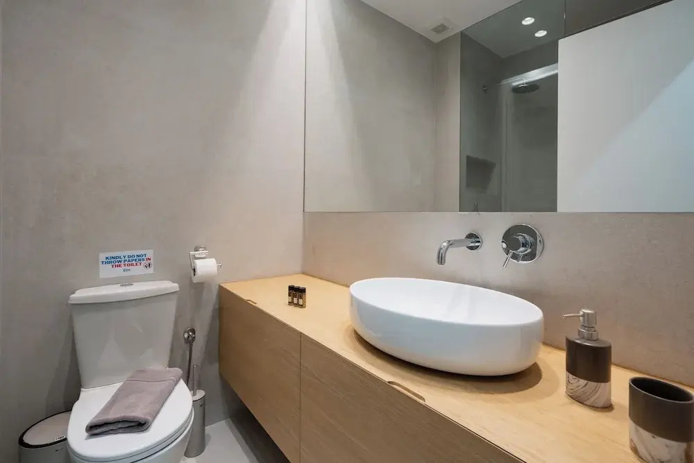 Modern apartment near Lycabettus hill with balcony