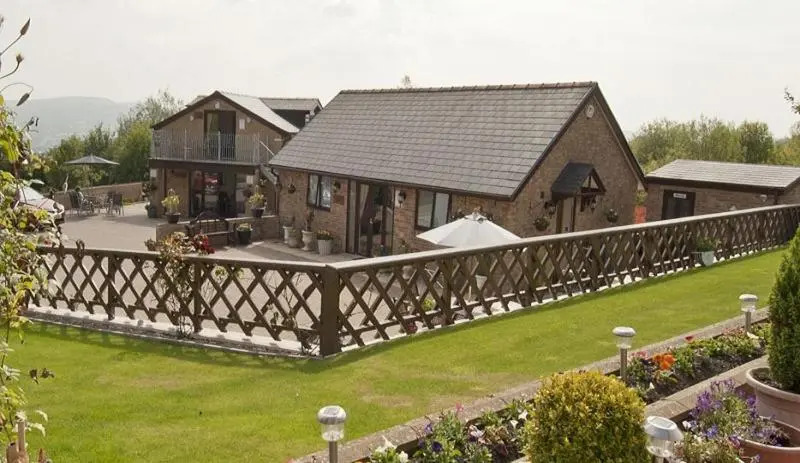 Winchfawr Lodge