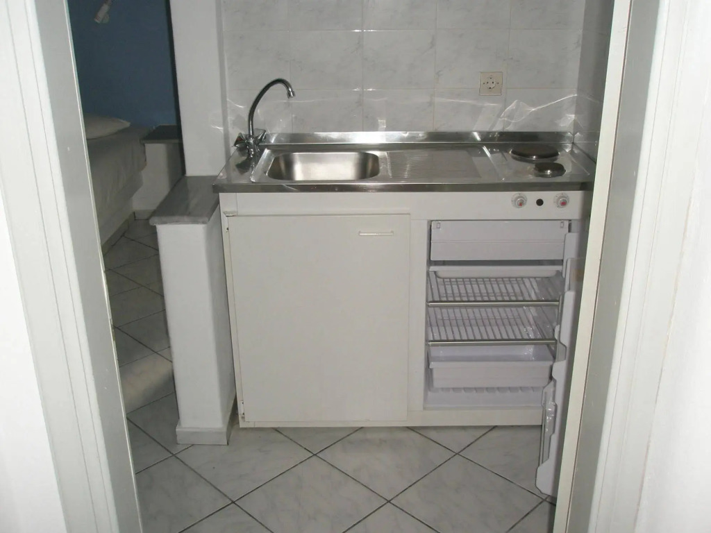 Ampeli Rooms