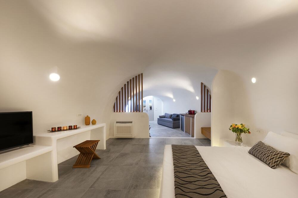 Cave Villa Cyan, Hot Tub/Panoramic View