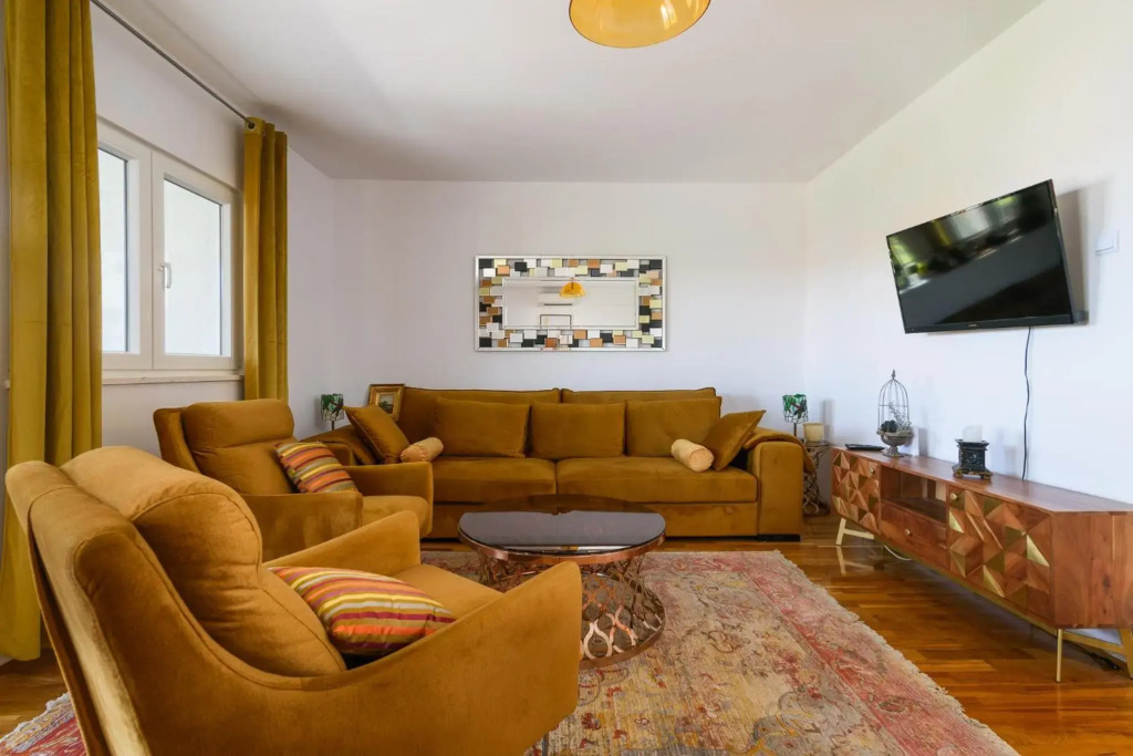 House Copacabana - on Čiovo, sea view, parking