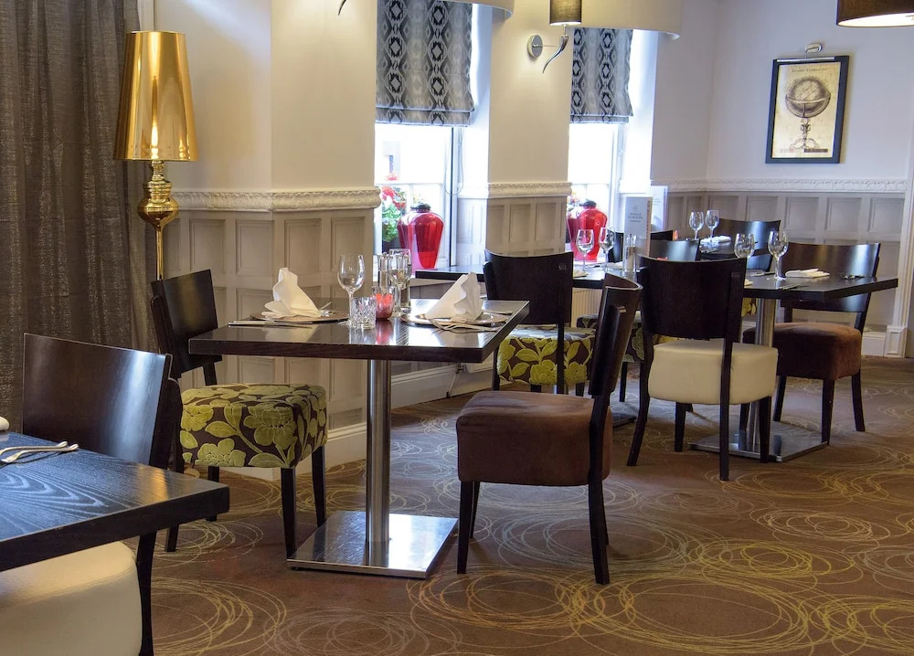Georgian House Hotel