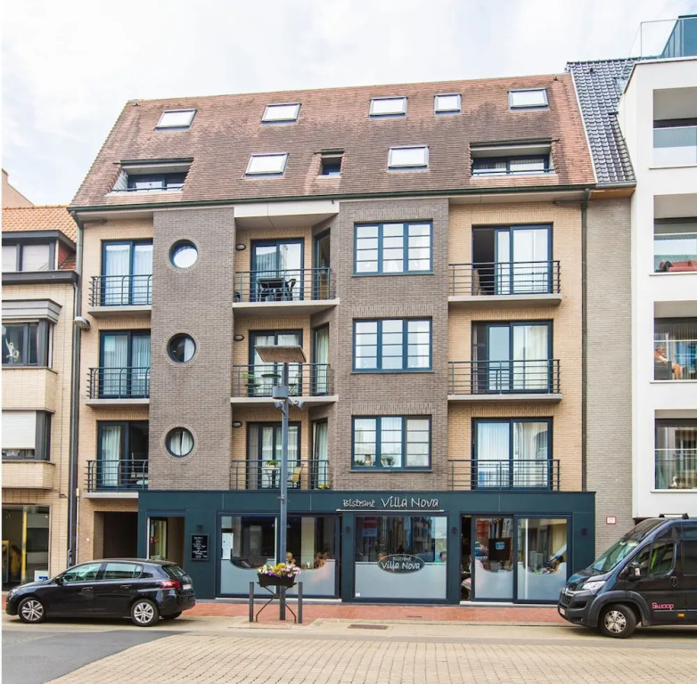 Duplex in Middelkerke Near Sea Wall & Center