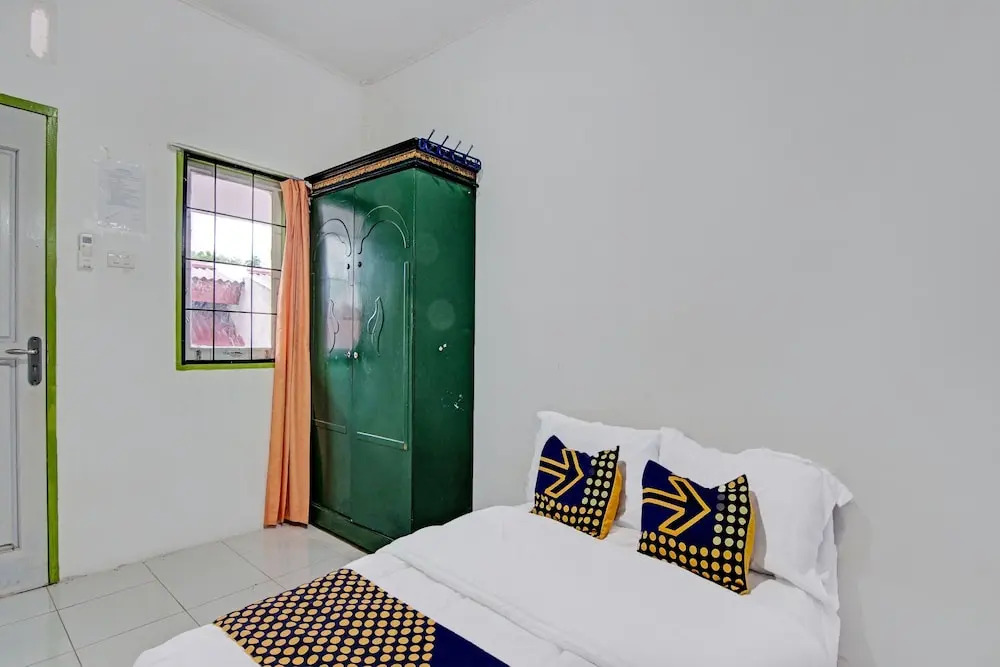 SPOT ON 91950 Guest House TekNong Syariah