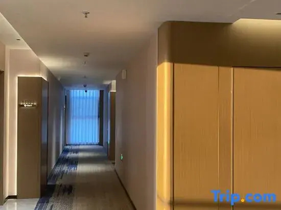 Yunzhen Xiyue Esports Hotel (Hongqi Street Xinli Plaza Branch)