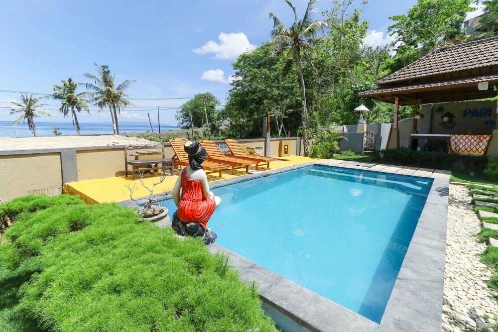 Manta Cottages with Sea View