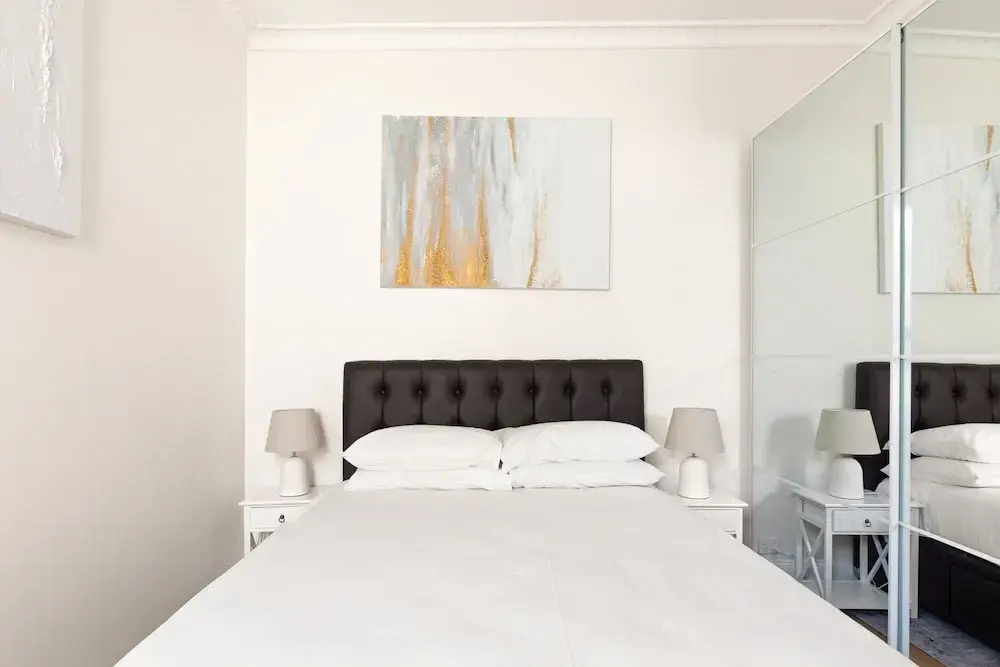 Stylish 2-bed House in Leichhardt