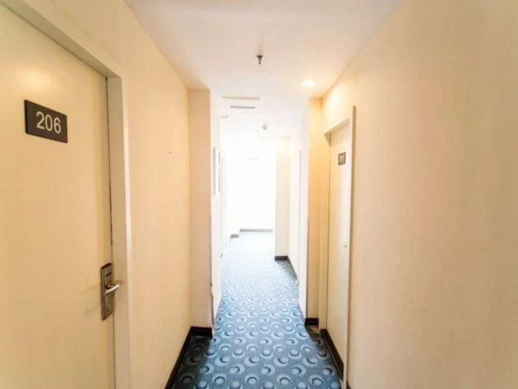 7 Days Inn