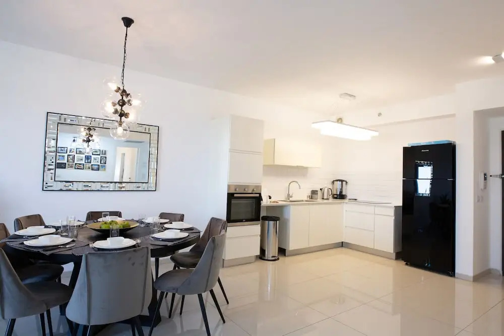 Harav Kuk Royal Suites - Alefimmoed