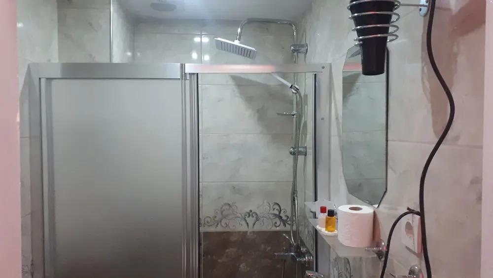Yakut Hotel