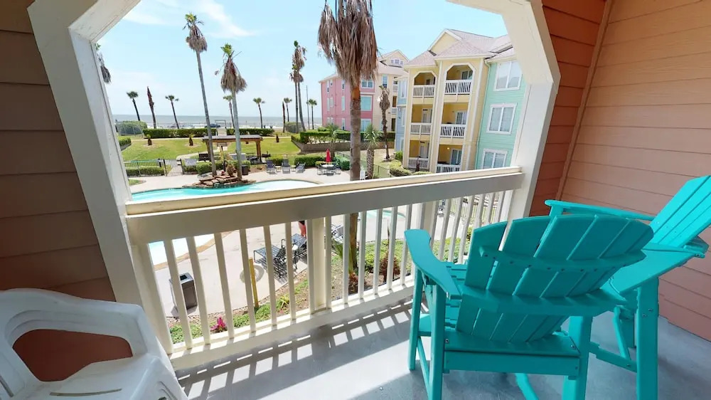 Dawn 823 Condo With Private Balcony and Views of Gulf of Mexico by Redawning