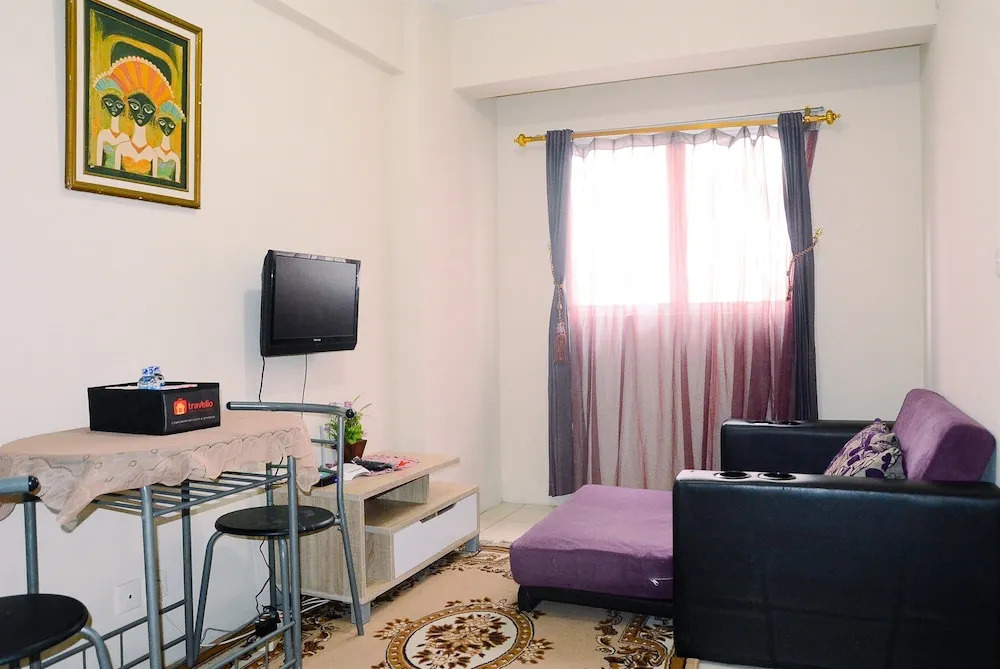 Simply 2BR Gading Icon Apartment