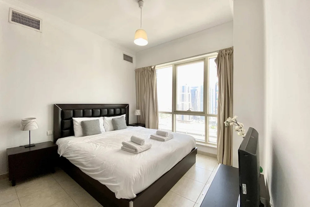 Spacious 1-bedroom Apartment in Dubai Marina