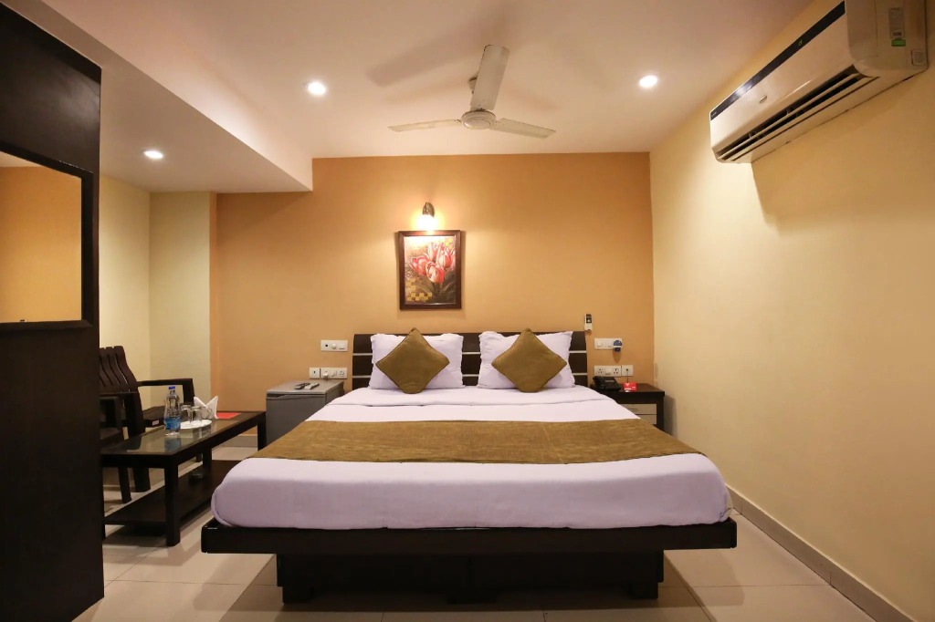 OYO 2120 Hotel Silver Haze
