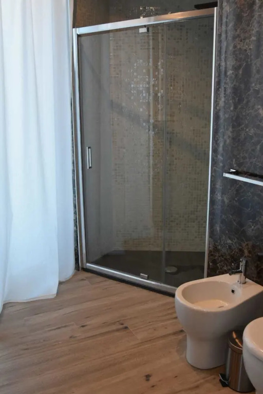 Th Luxury Rooms & Apartment