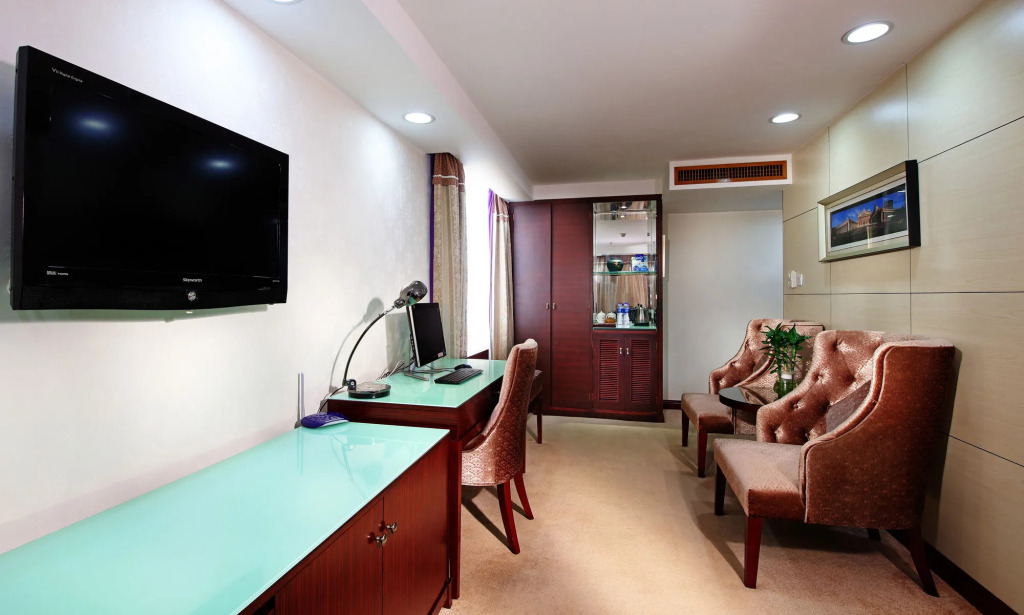 New World Hotel
