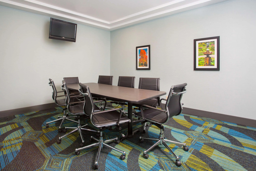 Best Western Plus North Shore Hotel