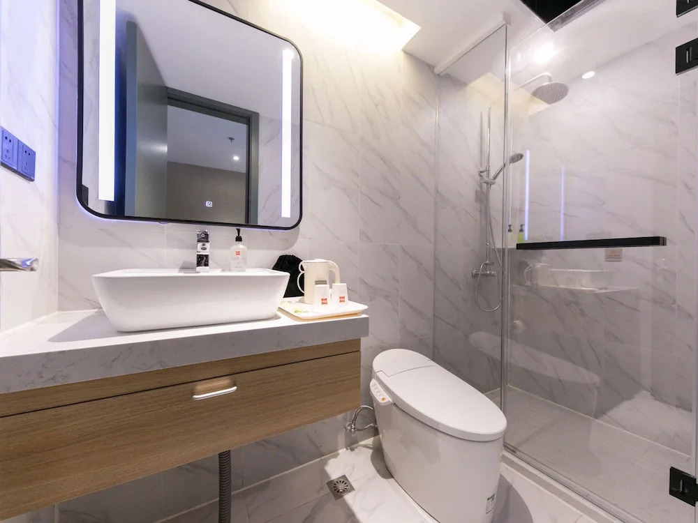 Ibis Shanghai Hongqiao Hongmei Road Hotel