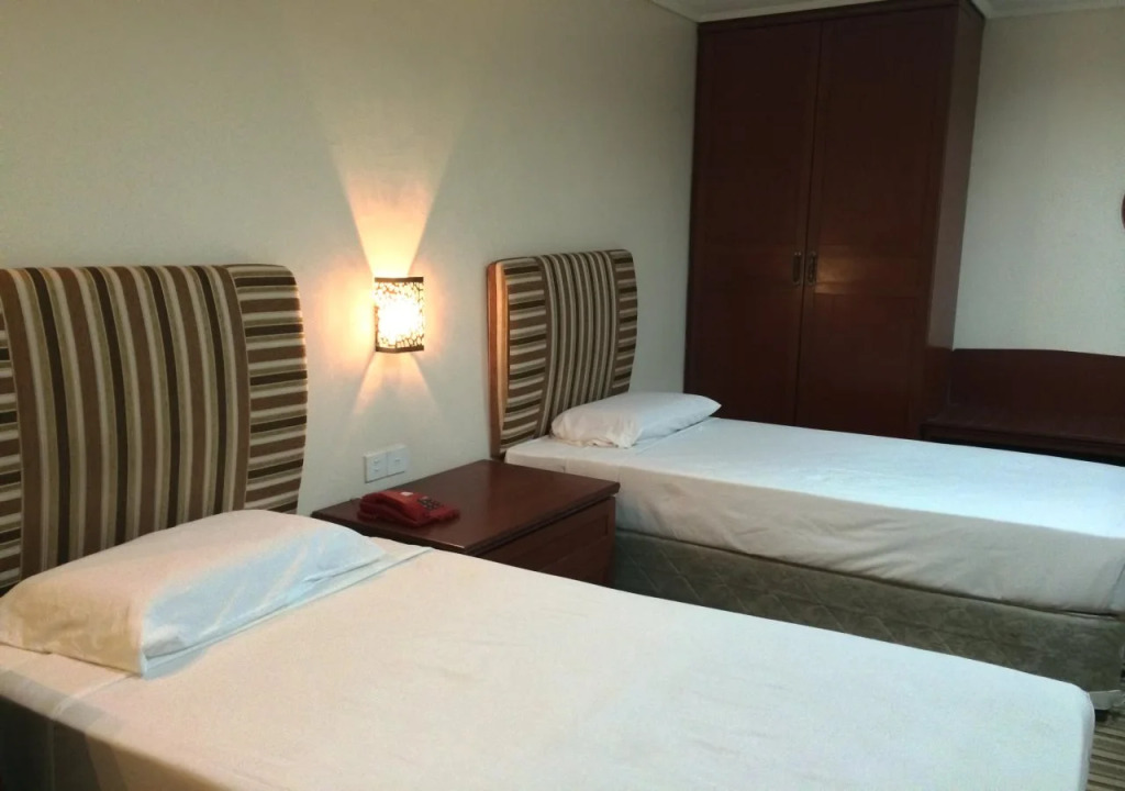 Cabana Inn