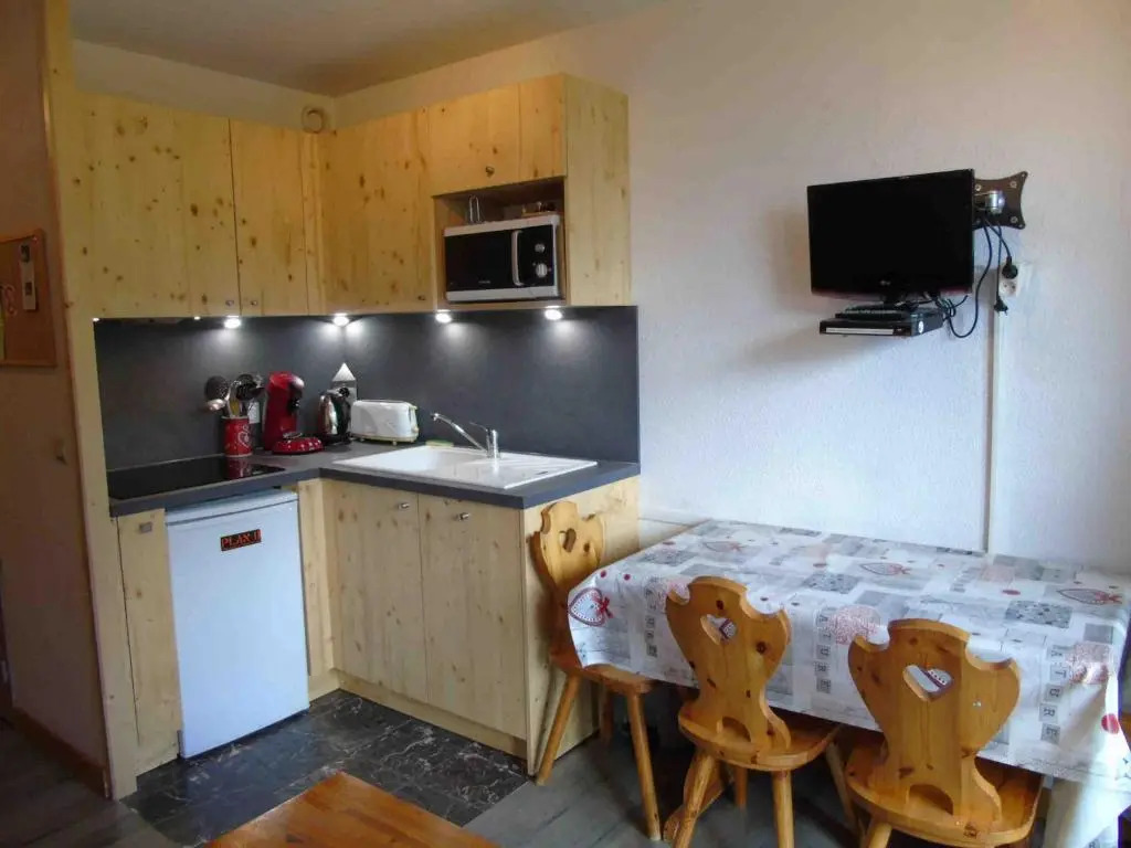 Appartement Valfréjus, 1 pièce, 4 personnes - FR-1-561-10