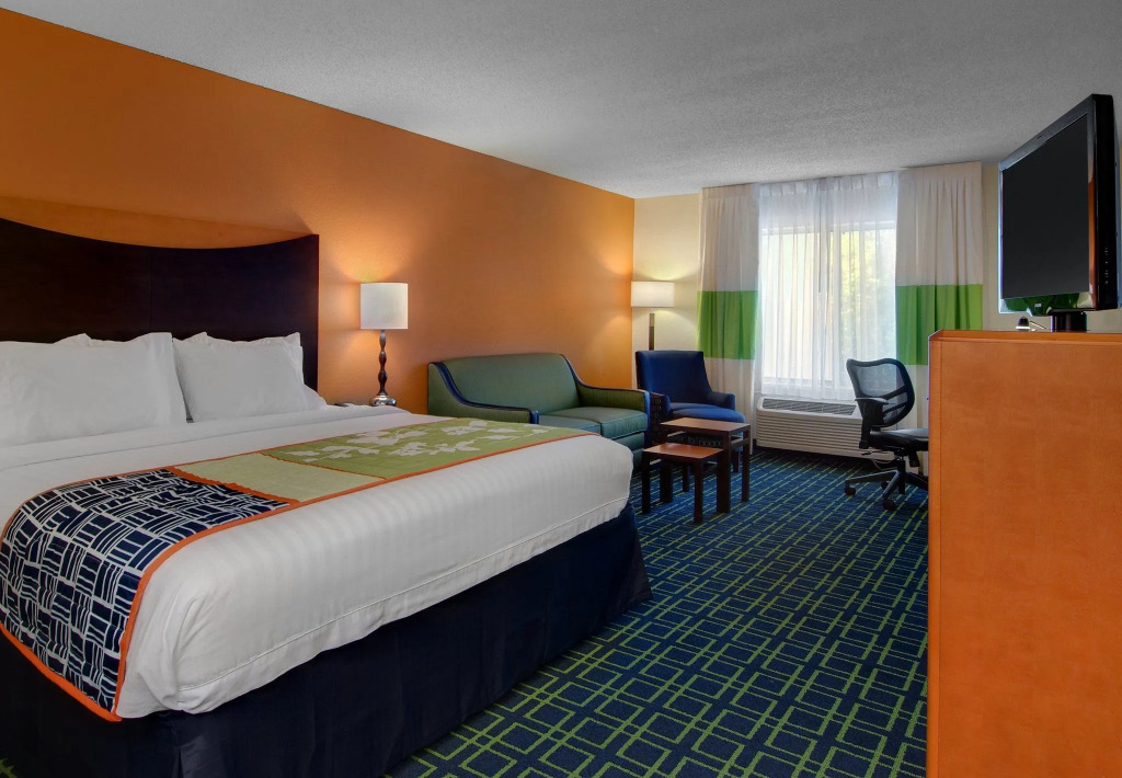 Fairfield by Marriott Inn & Suites Denver Airport