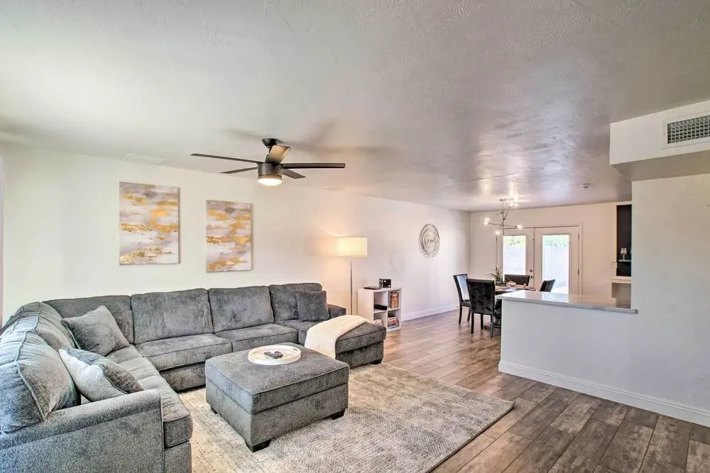 Stylish Scottsdale Oasis Close to Old Town!