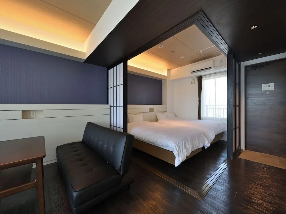 Karry CONDO CHURAUMI