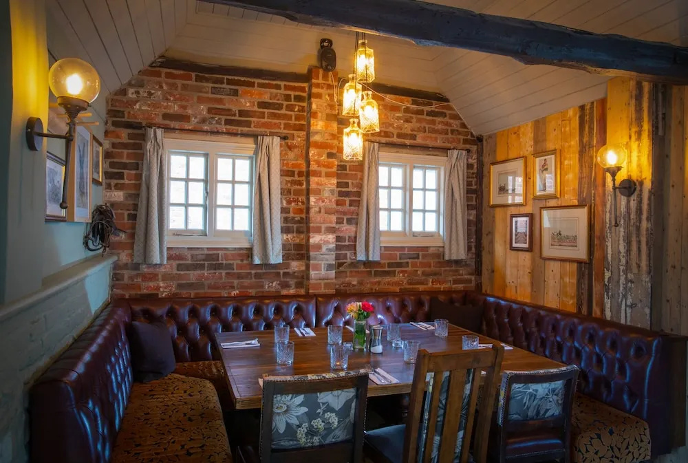 The White Lion, Soberton